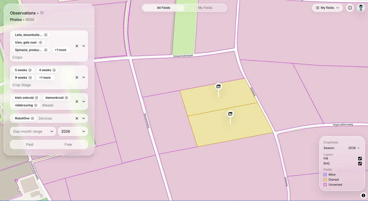 AI Library map with crop, growth-stage, weed and device filters applied